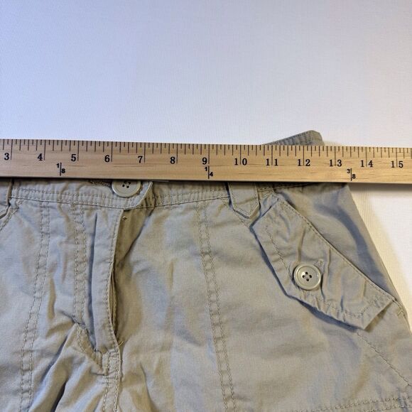 H&M Women's Shorts Size 2 Sewn Cuffs Button Khaki Cotton Back Pockets Y2K - Picture 3 of 10